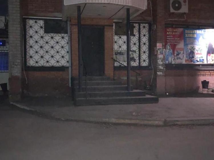 Коммерческая недвижимость (продажа) - Покровск, р-н. Лазурный (ID: 2168) - Фото #1