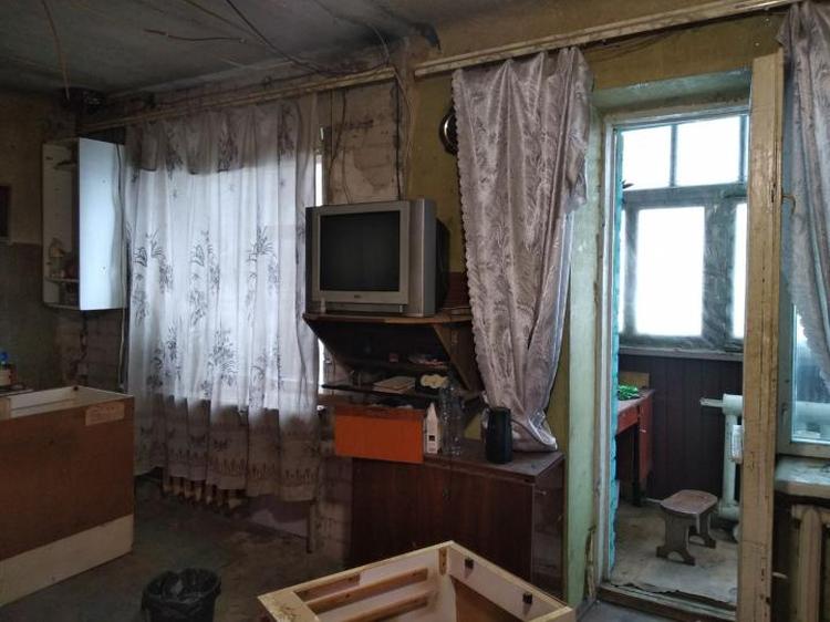 Трёхкомнатная квартира (продажа) - Покровск, р-н. Южный (ID: 1991) - Фото #1