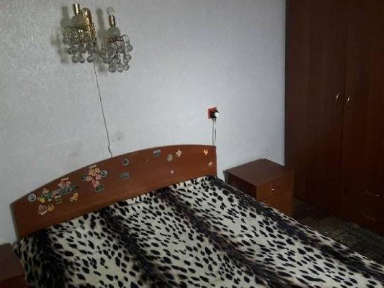 Трёхкомнатная квартира (продажа) - Покровск, р-н. Лазурный (ID: 1385) - Фото #4