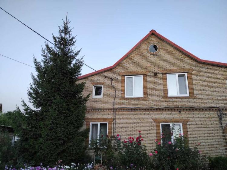 Двухэтажный дом (продажа) - Покровск, р-н. Центр (ID: 2442) - Фото #1