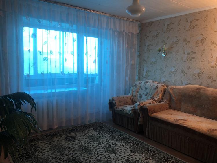Трёхкомнатная квартира (продажа) - Покровск, р-н. Центр (ID: 2624) - Фото #2