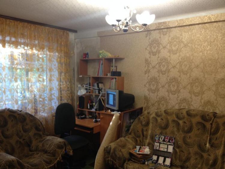 Трёхкомнатная квартира (продажа) - Покровск, р-н. Динас (ID: 1034) - Фото #1