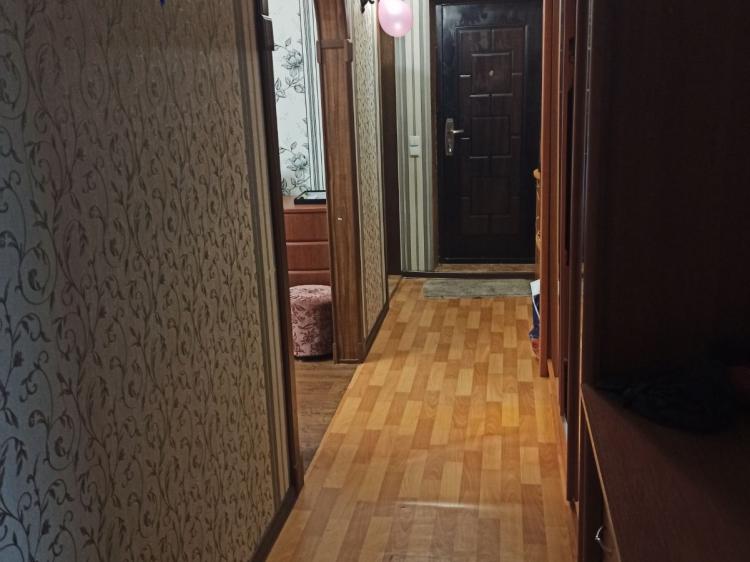 Трёхкомнатная квартира (продажа) - Покровск, р-н. Лазурный (ID: 2757) - Фото #4