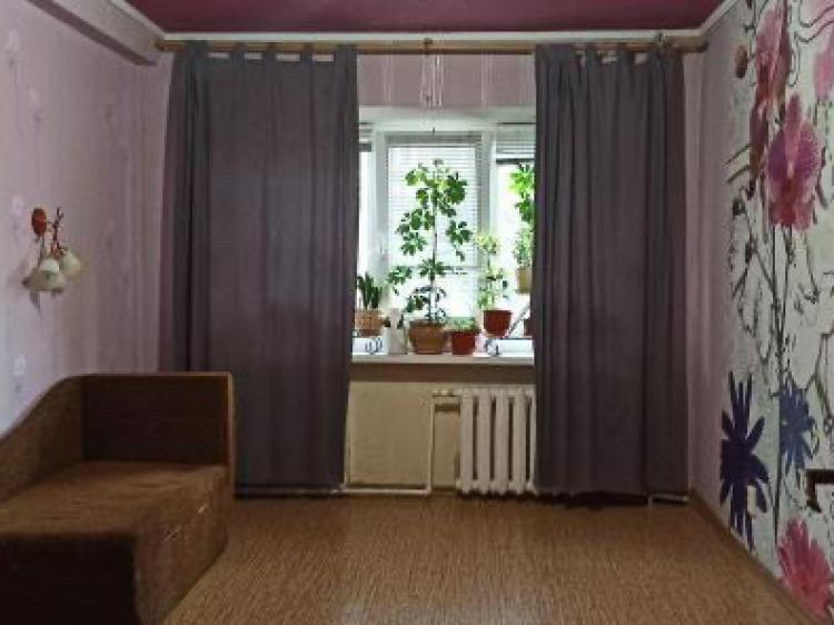 Трёхкомнатная квартира, Покровск, Шахтостроителей (Продажа) - ID: 2795