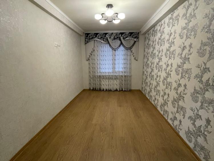 Трёхкомнатная квартира, Покровск, Динас (Продажа) - ID: 3159