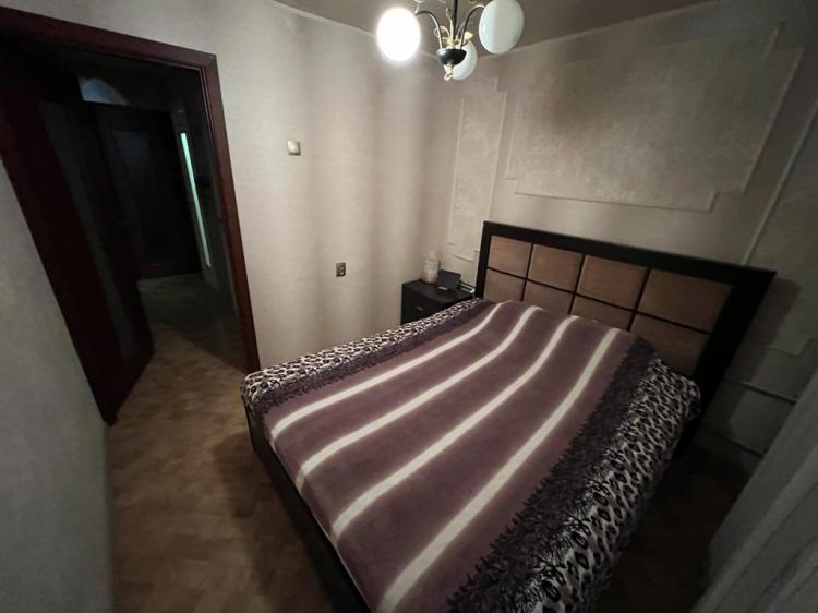 Трёхкомнатная квартира (продажа) - Покровск, р-н. Центр (ID: 3375) - Фото #14