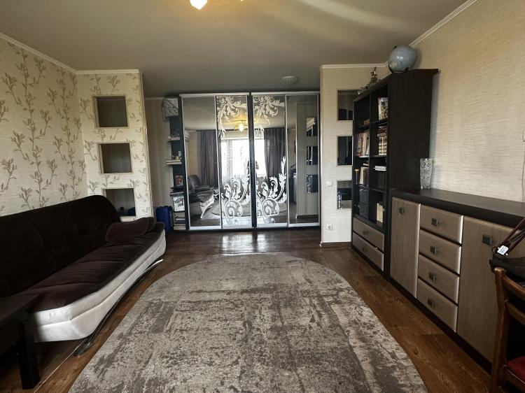 Трёхкомнатная квартира, Покровск, Шахтёрский (Продажа) - ID: 3555