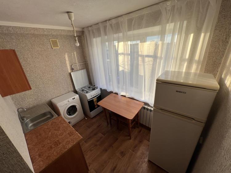 Однокімнатна квартира, Покровськ, Шахтарський (Оренда) - ID: 3825