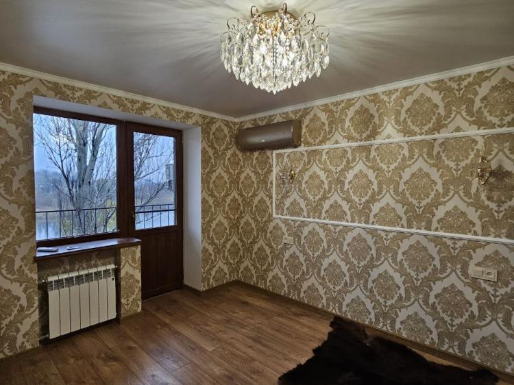 Трикімнатна квартира (продаж) - Мирноград, р-н. Даманський (ID: 3853) - Фото #16