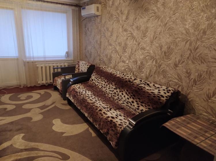 Однокімнатна квартира, Покровськ, Лазурний (Оренда) - ID: 4112